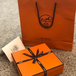 brand new Hermes belt